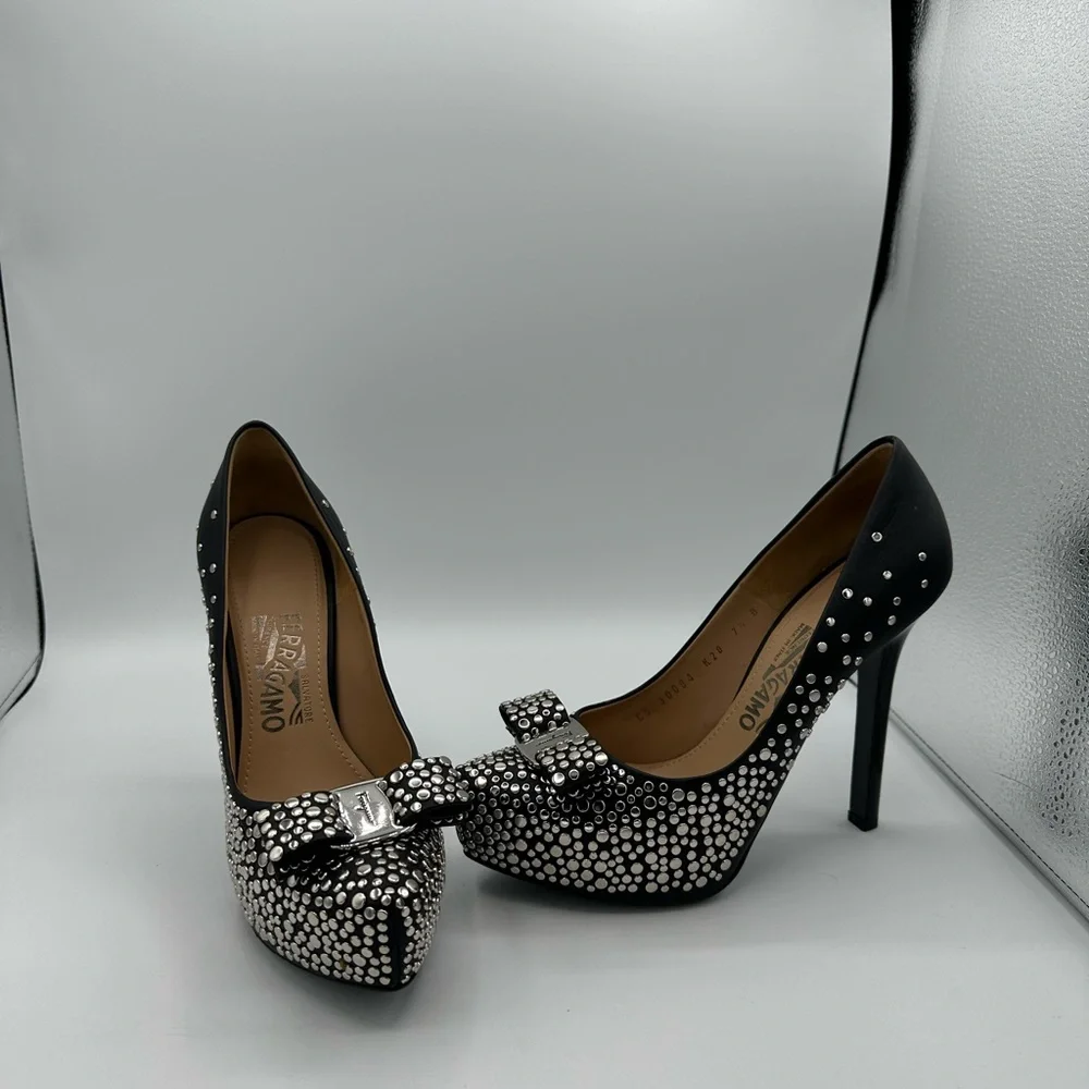 Black pump - Picture 7 of 9